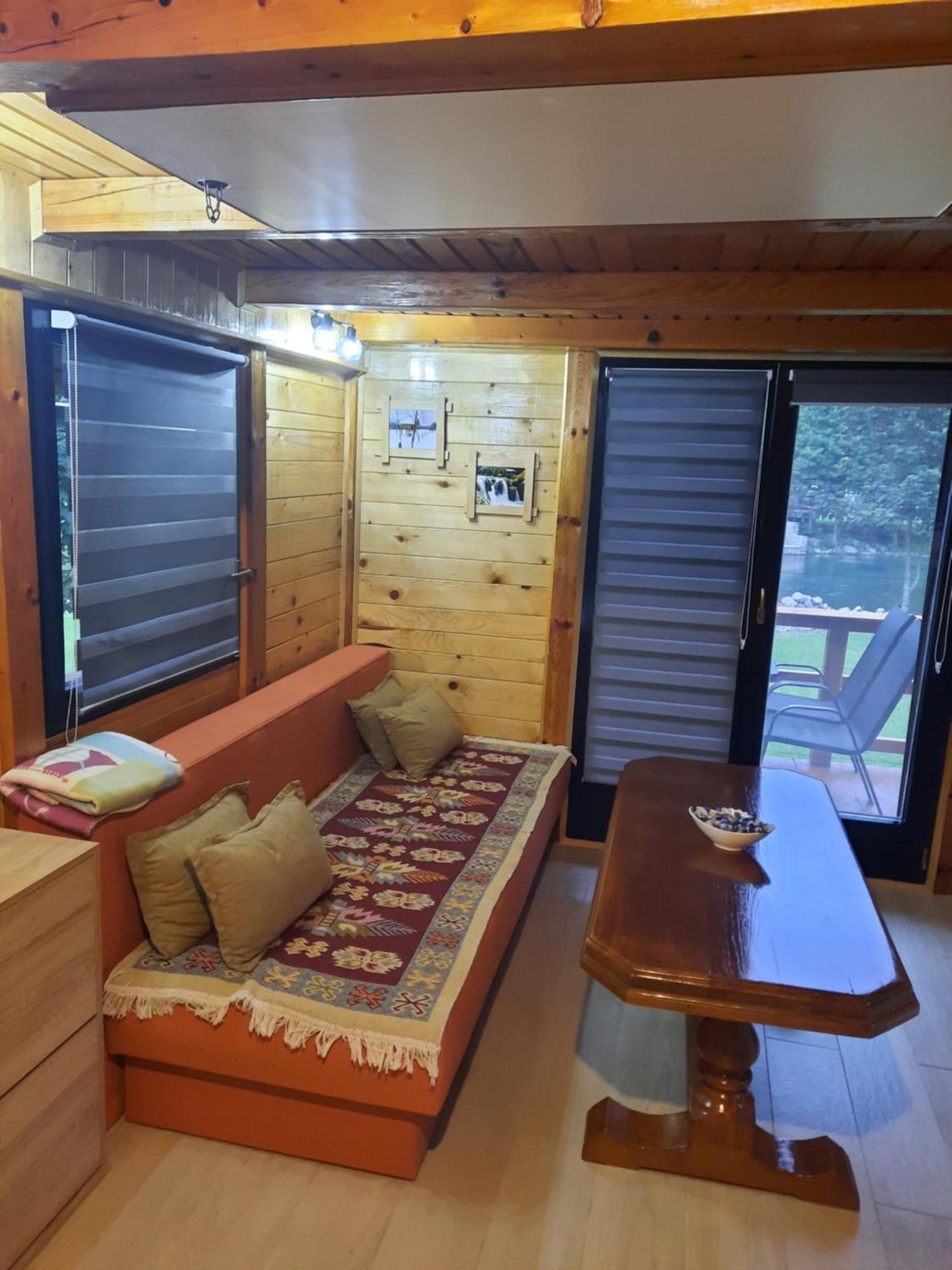 Hacienda Burzic Appartement Kulen Vakuf Buitenkant foto